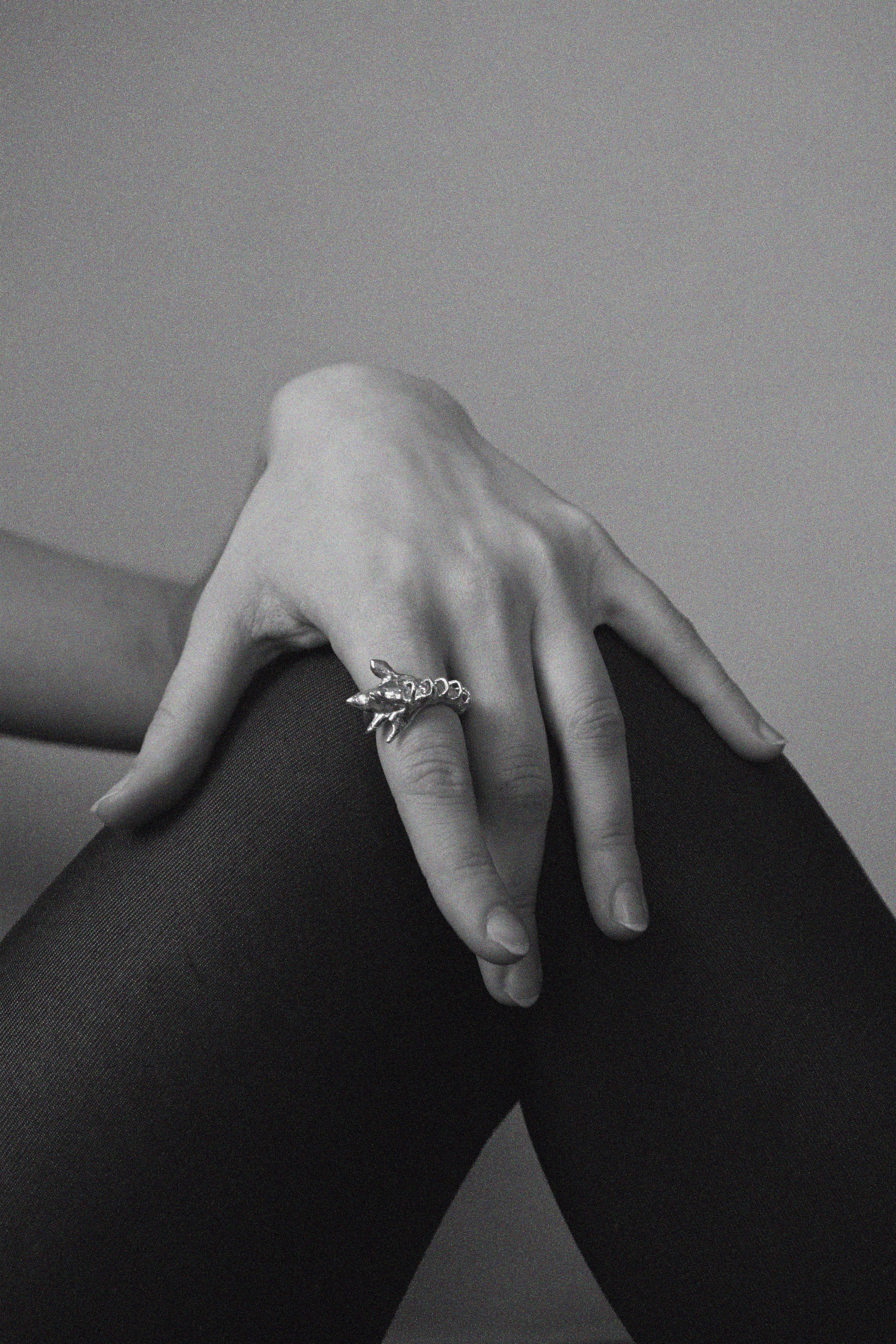 Dragon's tail ring