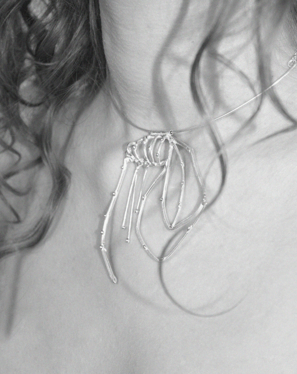 Pendulum necklace